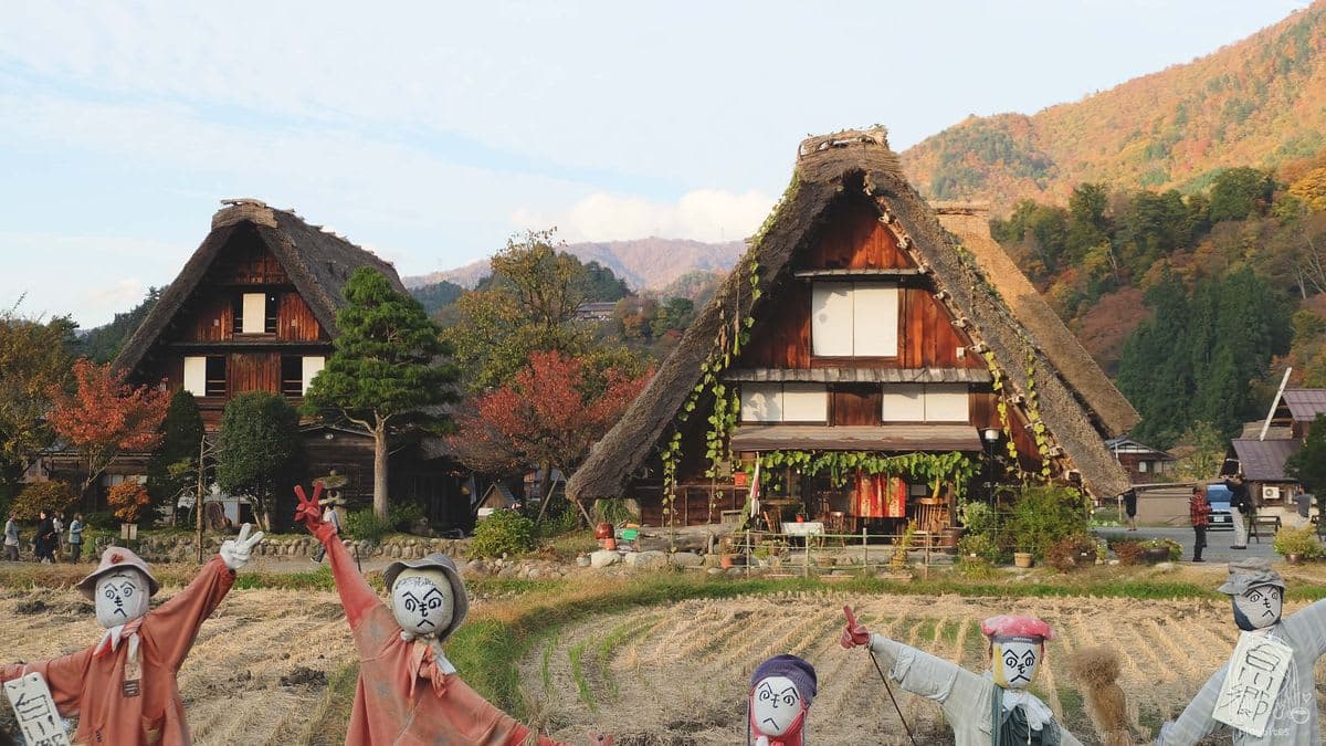 From Kanazawa: Shirakawa-go, Gokayama and Wood Carving Art
