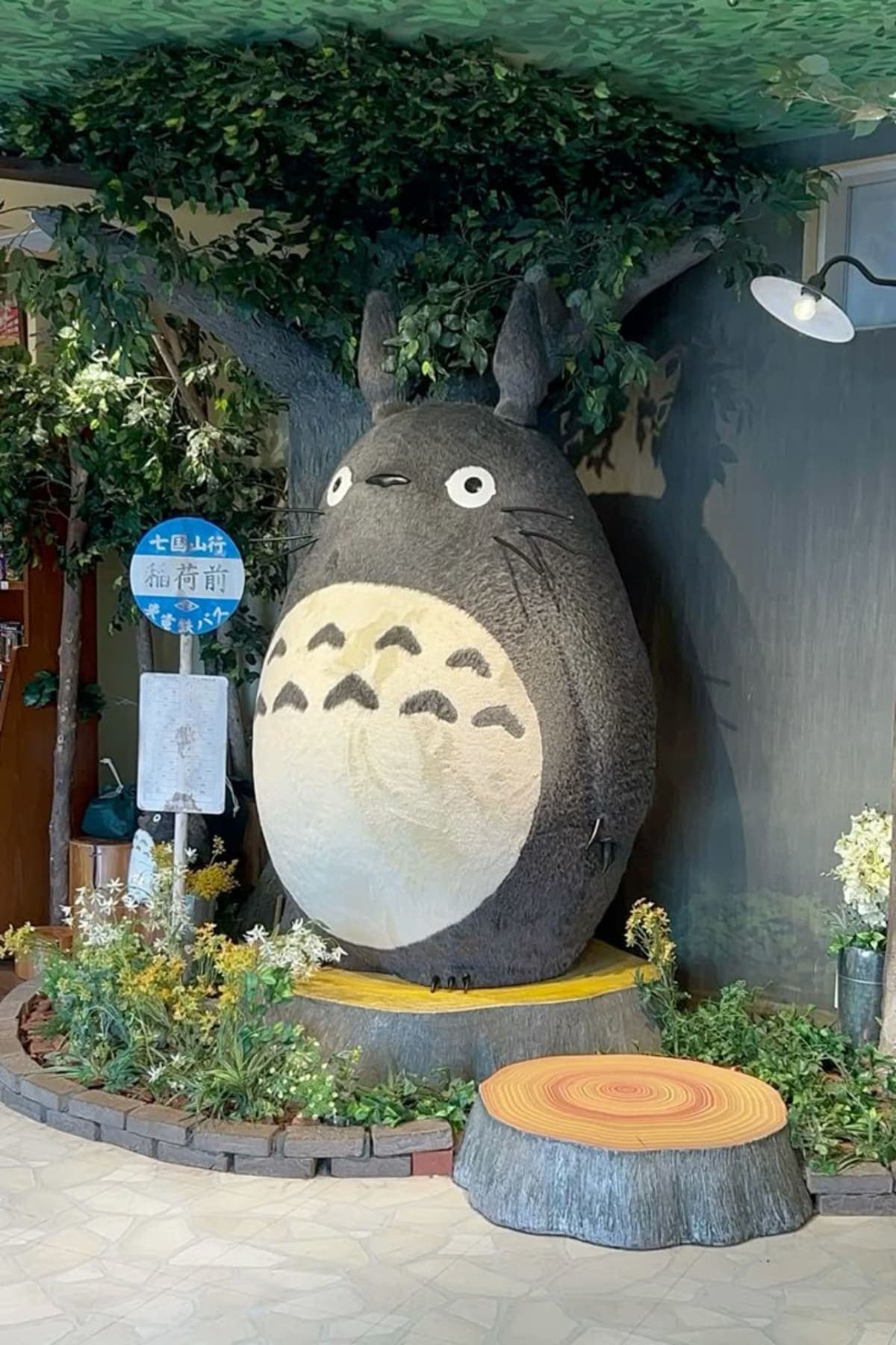 Osaka Private Highlights tour with Guide and Luxury Vehicle